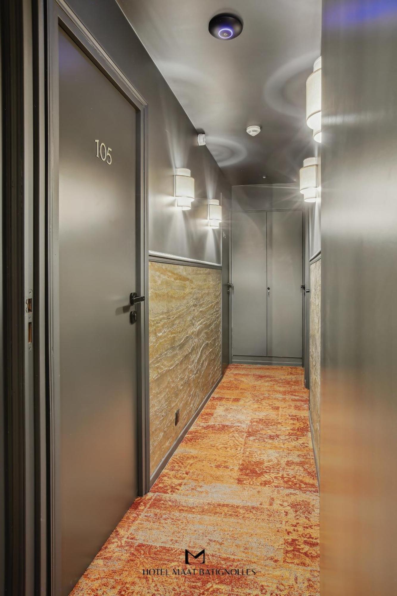 Hotel Maat Batignolles ปารีส ภายนอก รูปภาพ