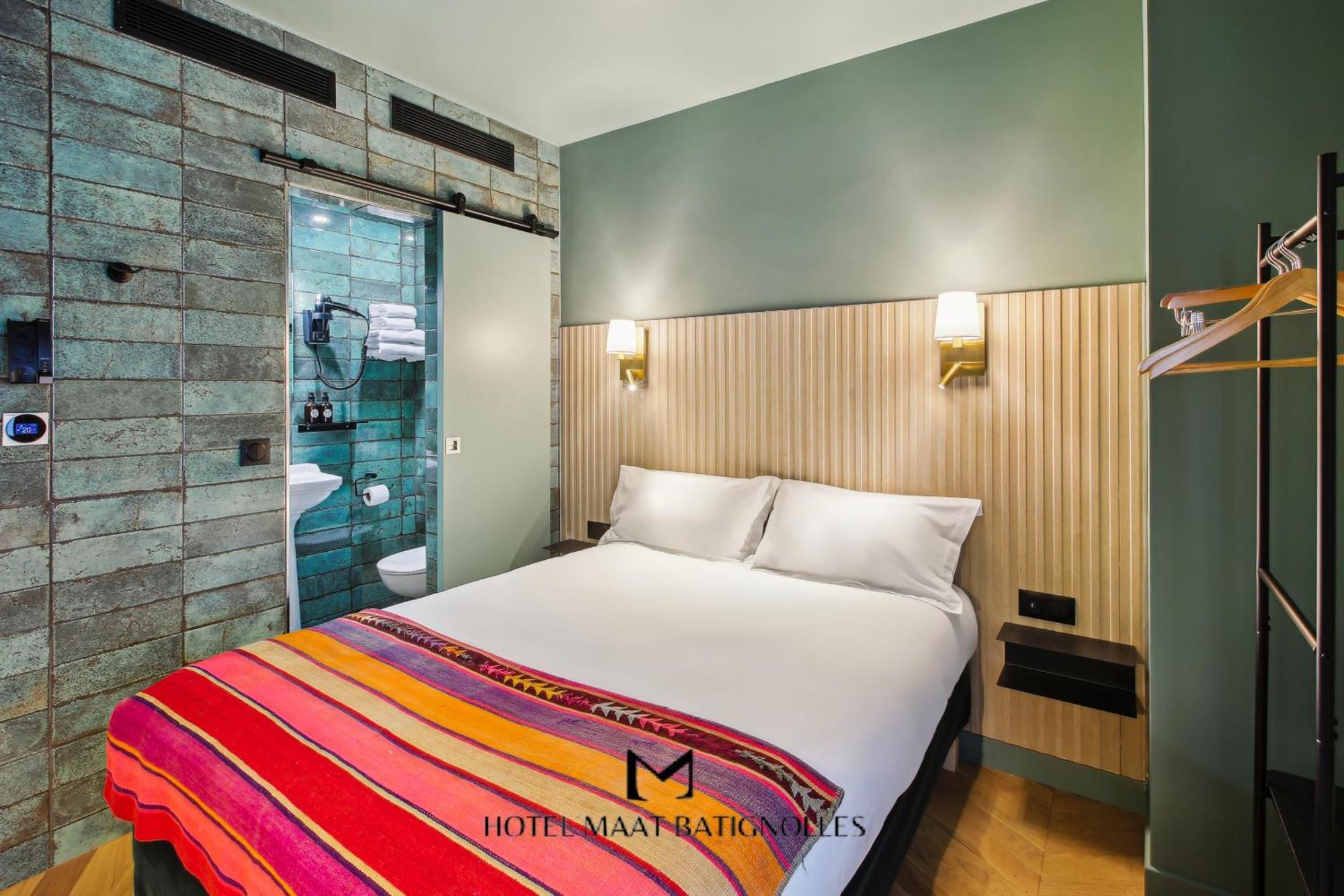 Hotel Maat Batignolles ปารีส ภายนอก รูปภาพ